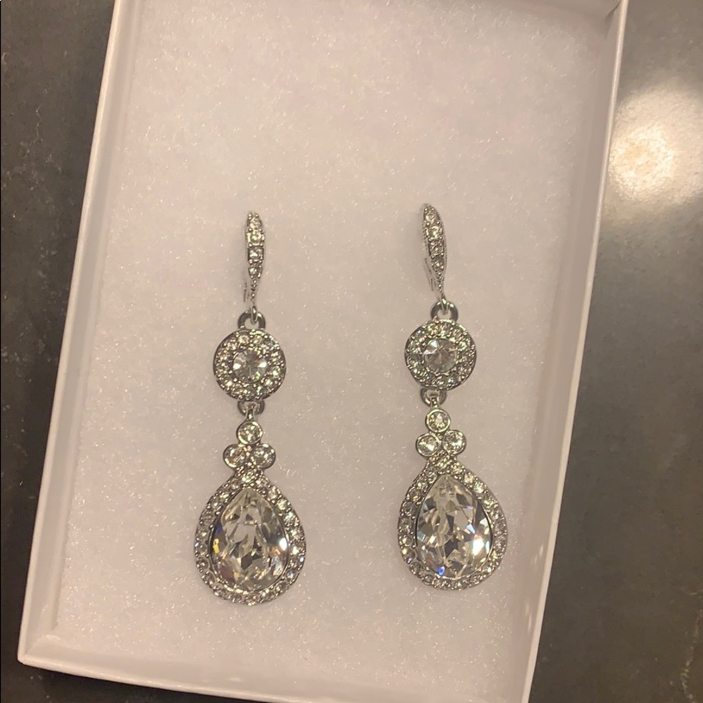 Sparkly drop earrings